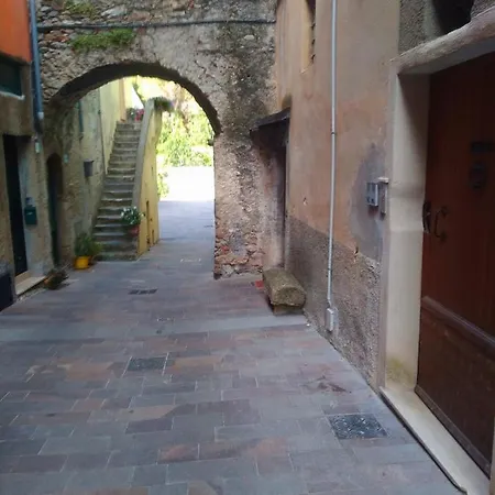 Apartment Coffee Time Cisano sul Neva