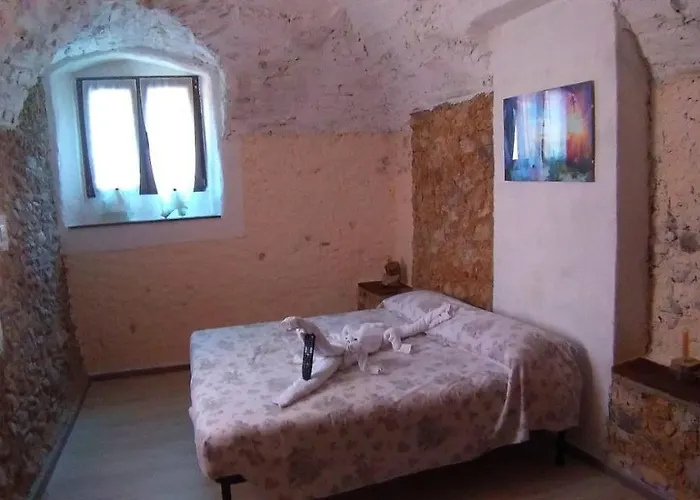 Coffee Time Apartamento Cisano sul Neva