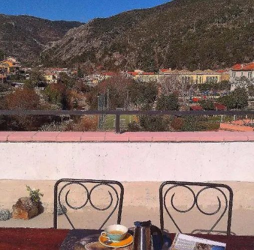 Coffee Time Apartamento Cisano sul Neva